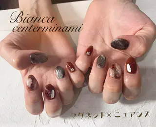 ネイル Bianca KIKUTIHARAのネイルデザイン