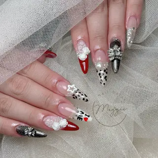 ネイル Maggie Nail🦩のネイルデザイン