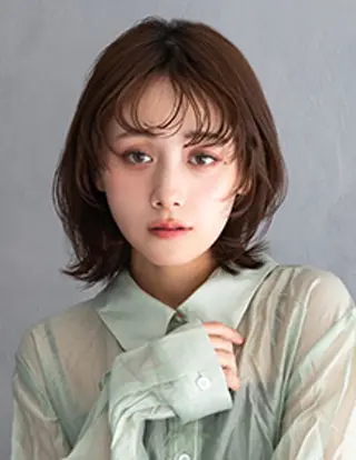 ミディアム Earth中島 育枝のヘアスタイル