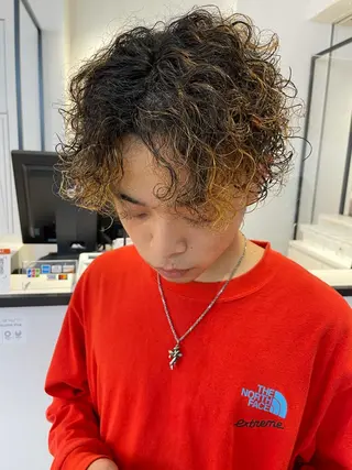ショート カラー パーマ メンズ 🇰🇷カルマパーマ kaito🇰🇷のヘアスタイル