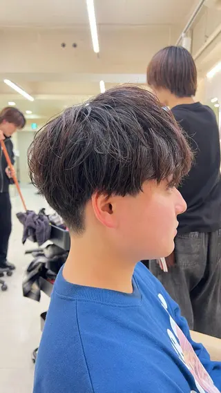 メンズ マッシュ/ センターパート/奈菜のヘアスタイル