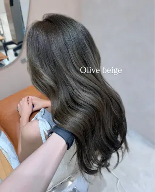 カラー ひなこ♡艶カラー/ ベージュ🤍オリーブのヘアスタイル