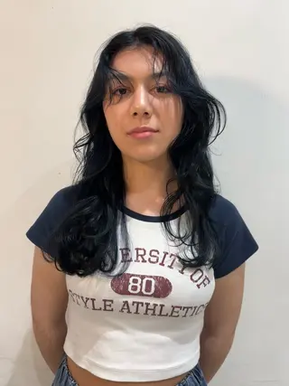 ロング カラー 津田 里菜のヘアスタイル