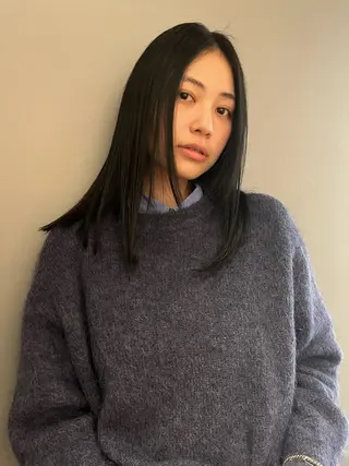 セミロング Haco＋所属・ウルフ/レイヤー Miinaのヘアスタイル