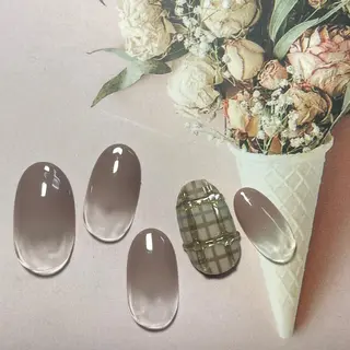 ネイル Trinity ネイリストスタッフのネイルデザイン