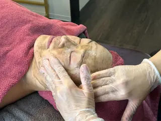 【代謝×免疫UP】お肌と身体のオールハンド専門店estheya sign所属・オールハンド専門店 【リンパ×ヘッド】のエステ・リラクイメージ