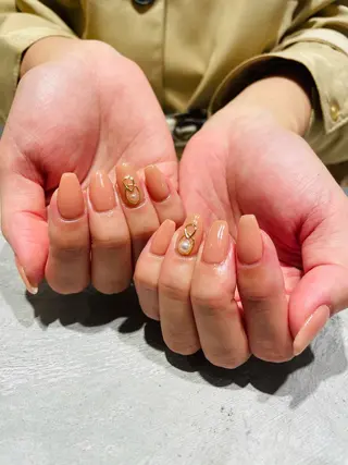 ネイル mamAsIenne所属・深沢 せいなのネイルデザイン