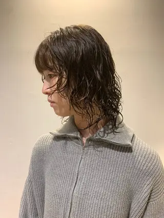 セミロング カラー パーマ ボブ　くせ毛風パーマ 艶カラー/横山大樹のヘアスタイル