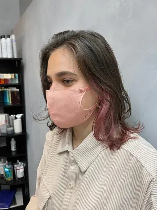 ショート カラー 🦩レイヤー|透明感 カラー🦩makoのヘアスタイル