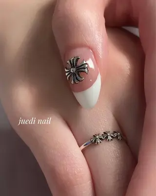 ネイル juedi nail(木曜日のネイル)所属・〜木曜日のネイル〜 KAORINのネイルデザイン