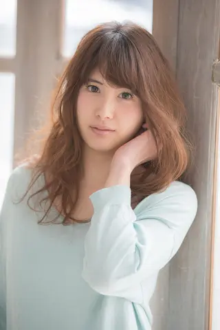 セミロング Alushe艶髪・ 髪質改善のヘアスタイル