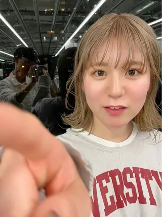 ミディアム カラー 似合わせカット レイヤーボブウルフのヘアスタイル