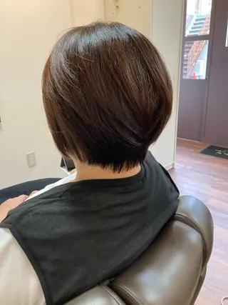 ショート JIU所属・池岡 洋子のヘアスタイル