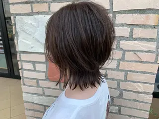 ショート カラー 高月 瞭のヘアスタイル