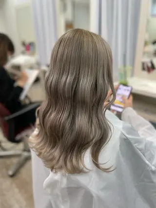セミロング カラー 韓国ヘア🤍髪質改善 🇰🇷AKANEのヘアスタイル