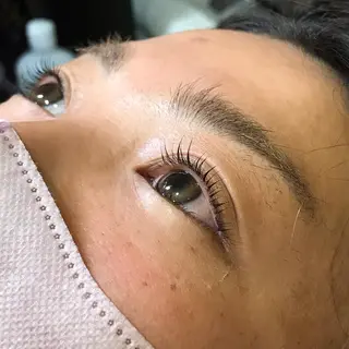 マツエク・マツパ Cure所属・三澤 朱里の眉毛・アイブロウイメージ