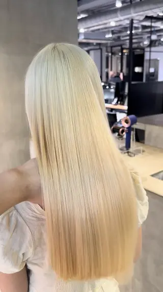 カラー ALBUM IKEBUKURO所属・池袋エリア　ブリーチ 支持率No.1のヘアスタイル