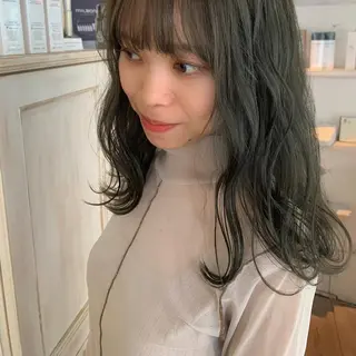 セミロング カラー fio マナミのヘアスタイル