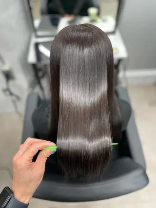 ロング 🦄髪質改善トリー トメント🦄イリスのヘアスタイル