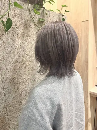 ミディアム カラー 宮原 佳苗のヘアスタイル