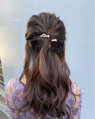 セミロング ヘアアレンジ les baladins du miroir所属・🍃YURI 🍃のヘアスタイル