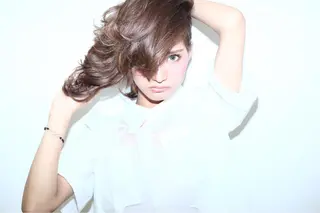 ショート カラー いしだ みさきのヘアスタイル