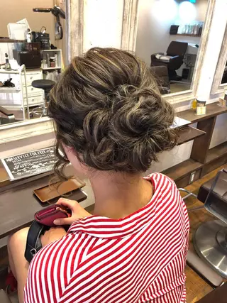 ロング ヘアアレンジ GRANDE アオキのヘアスタイル