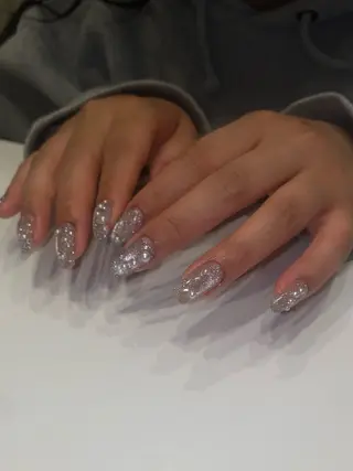 ネイル EARTH coiffure beaute 東松山店所属・町田 杏花のネイルデザイン