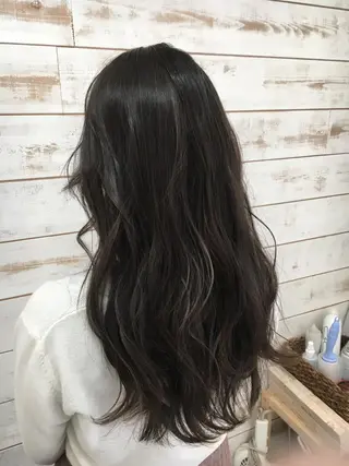 ミディアム 二狼 (じろう)のヘアスタイル