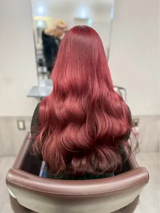 ロング カラー ダメージレスブリーチ デザイン．咲良のヘアスタイル