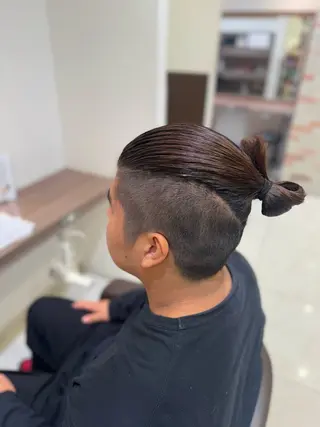 ミディアム メンズ 🕯コバ/レイヤー/ 透明感/縮毛🕯のヘアスタイル