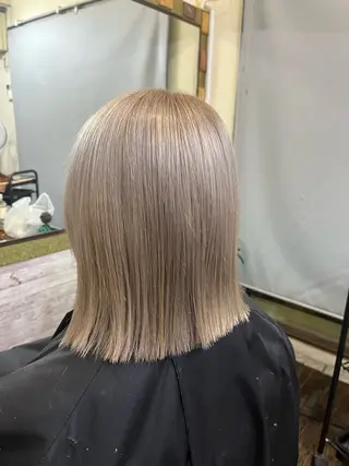 ショート カラー 渡辺 健太のヘアスタイル