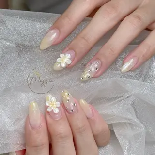 ネイル Maggie Nail🦩のネイルデザイン