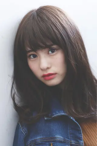 セミロング カラー conne& ririのヘアスタイル