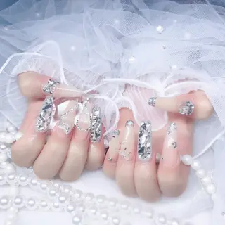 ネイル Yudia🦋 azuのネイルデザイン