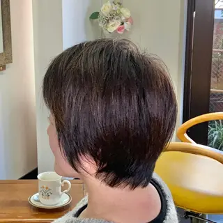 ショート カラー エレガンス 六甲店(面貸)のヘアスタイル