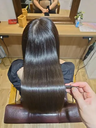 セミロング youres センター南所属・今満 精二のヘアスタイル