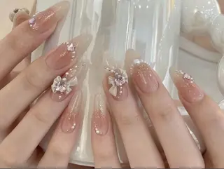 ネイル LE REVE Hinaのネイルデザイン