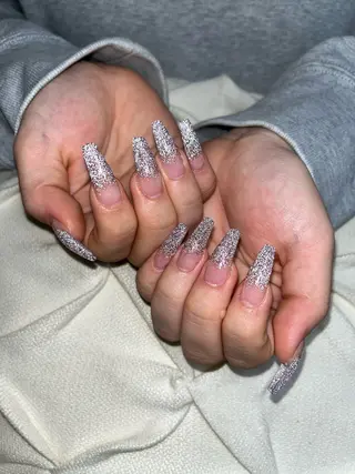 ネイル nail.salon .Reversalのネイルデザイン