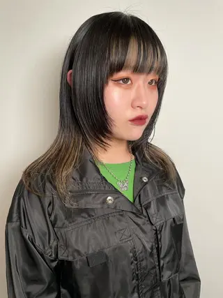 ミディアム カラー SALOWIN所属・ブリーチ✨ ボブ✨レイヤーのヘアスタイル