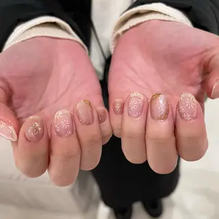 ネイル esby Loely MIZUKIのネイルデザイン