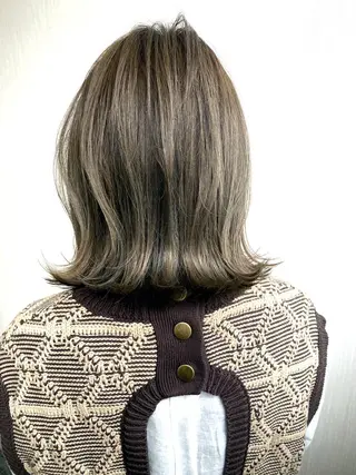 ミディアム カラー シャドールーツ美容師 篠原康太のヘアスタイル
