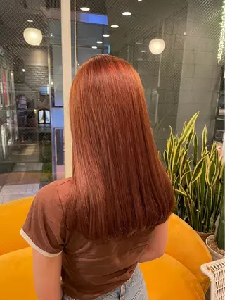 セミロング カラー 近藤 理子のヘアスタイル