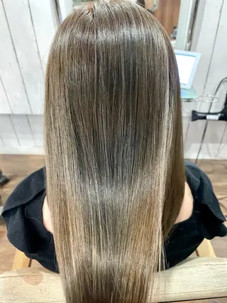 ロング カラー ヘアアレンジ MiU所属・韓国×髪質改善×美髪 縮毛矯正×レイヤーのヘアスタイル