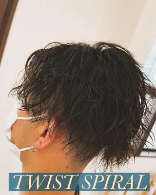 ショート パーマ メンズ 峯 渉人のヘアスタイル