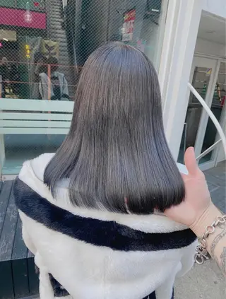 セミロング カラー ブリーチ特化/レイヤ ーカット🥀マサルのヘアスタイル