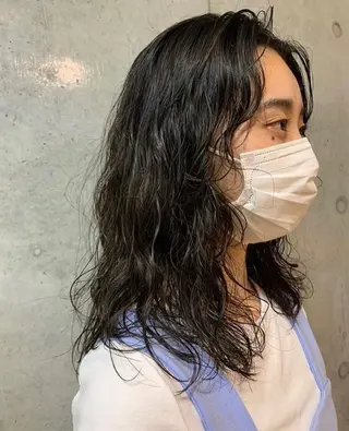セミロング Aust hair Stella新宿所属・Yuki☺︎パーマ レイヤーカットウルフのヘアスタイル