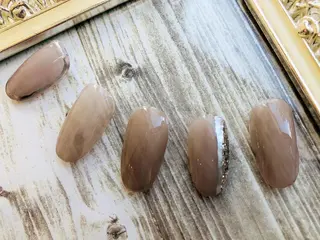 ネイル 【尾下】 ロイヤル•セラピストのネイルデザイン