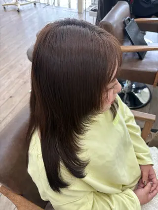 ロング 黒坂 佳乃のヘアスタイル