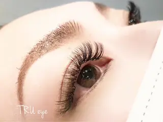 マツエク・マツパ TRU NAIL & EYE 熊本下通り店所属・TRU熊本下通り店 HARUのマツエク・マツパデザイン